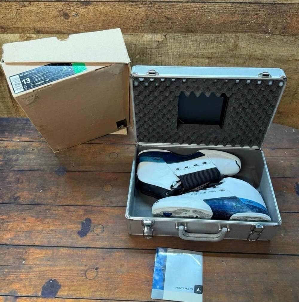 Jordan Air Jordan XVII Size 13 College Blue OG 2002 Case Box